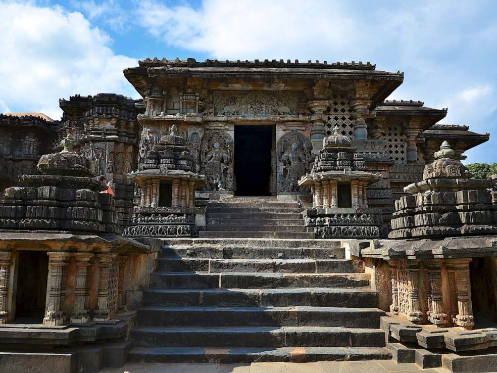 Halebidu, Belur Halebidu